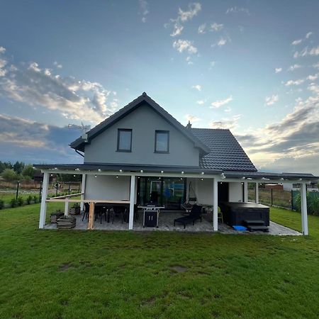Dom z Jacuzzi Jastrzęba Góra Morze Przygód Mieroszyno Exterior foto